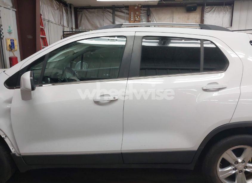 Photo 14 of 2016 Chevrolet Trax LT (VIN 3GNCJLSB8GL152879)