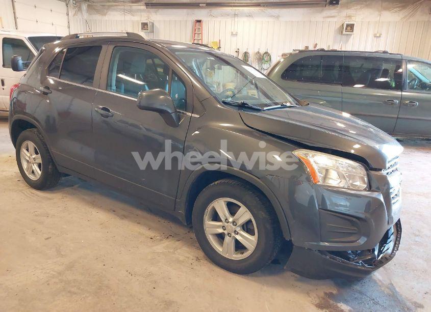 2016 Chevrolet Trax LT (VIN 3GNCJLSB8GL260323) main photo