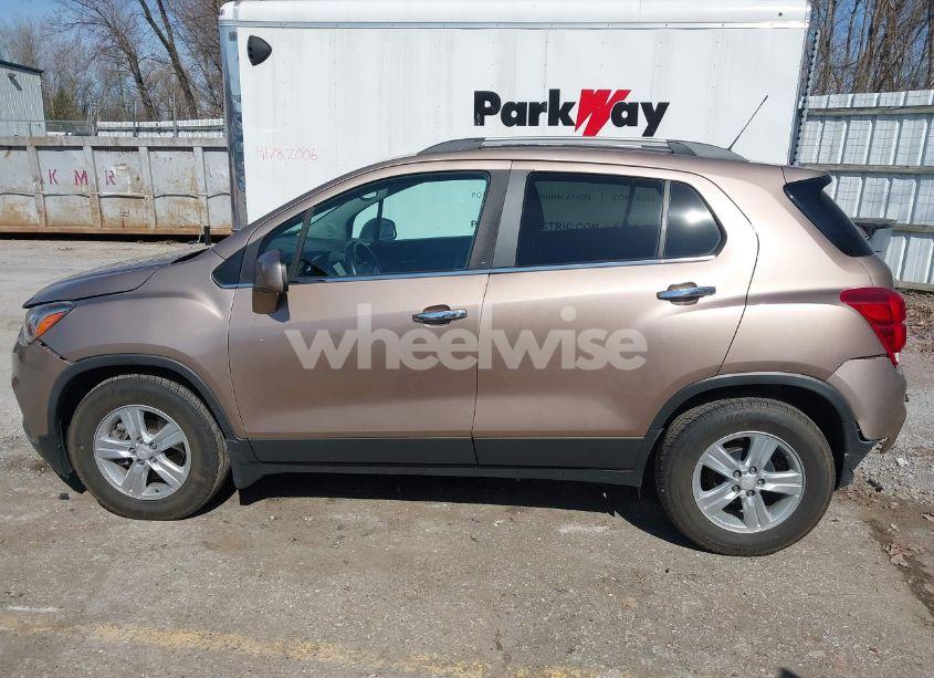 Photo 14 of 2018 Chevrolet Trax LT (VIN 3GNCJLSB8JL207404)