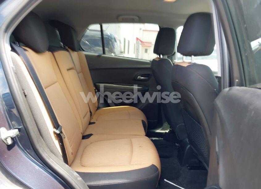 Photo 8 of 2018 Chevrolet Trax LT (VIN 3GNCJLSB8JL252620)