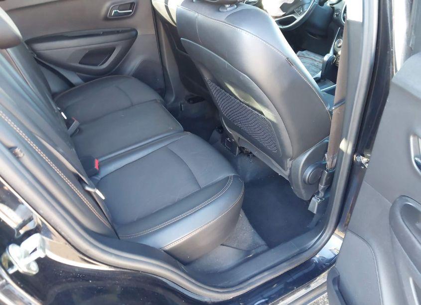 Photo 8 of 2018 Chevrolet Trax LT (VIN 3GNCJLSB8JL399598)