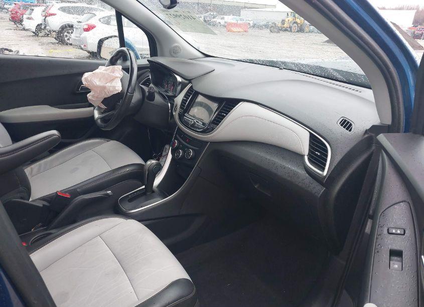 Photo 5 of 2019 Chevrolet Trax LT (VIN 3GNCJLSB8KL370961)