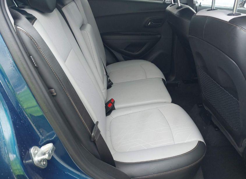 Photo 8 of 2019 Chevrolet Trax LT (VIN 3GNCJLSB8KL370961)