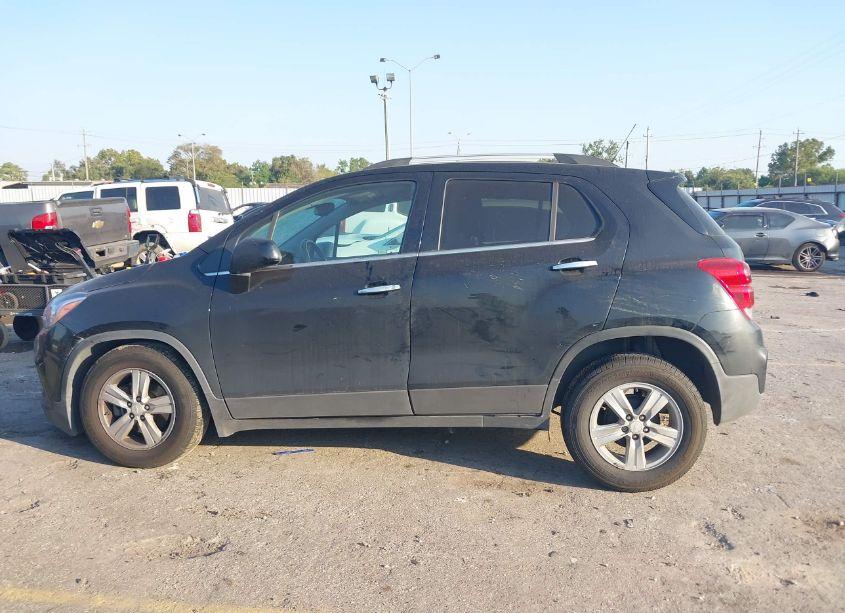 Photo 14 of 2019 Chevrolet Trax LT (VIN 3GNCJLSB8KL396881)