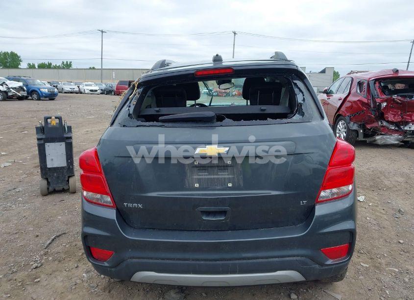 Photo 15 of 2020 Chevrolet Trax FWD LT (VIN 3GNCJLSB8LL203193)