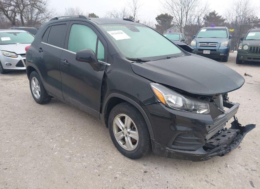 2020 Chevrolet Trax FWD LT (VIN 3GNCJLSB8LL210421) main photo