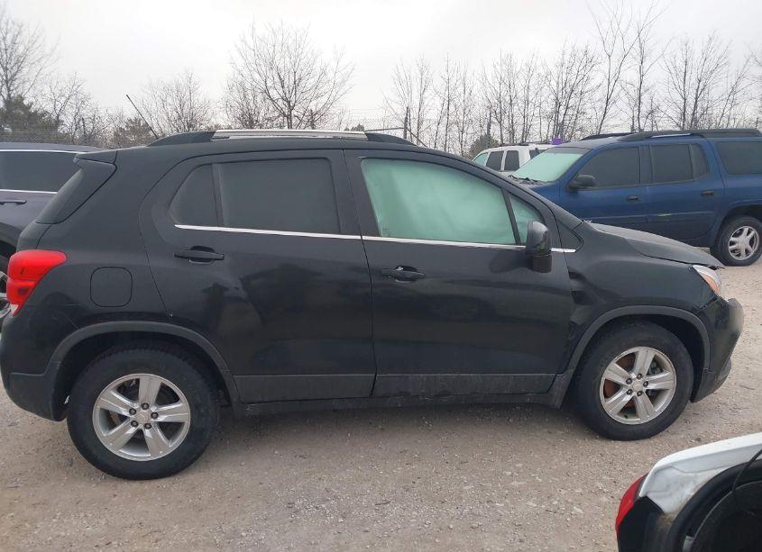 Photo 13 of 2020 Chevrolet Trax FWD LT (VIN 3GNCJLSB8LL210421)