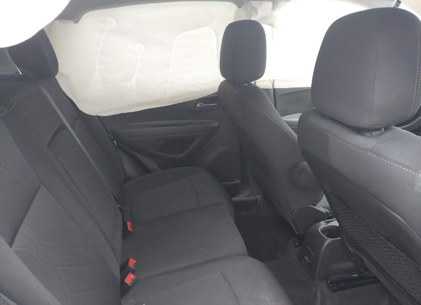 Photo 8 of 2020 Chevrolet Trax FWD LT (VIN 3GNCJLSB8LL210421)