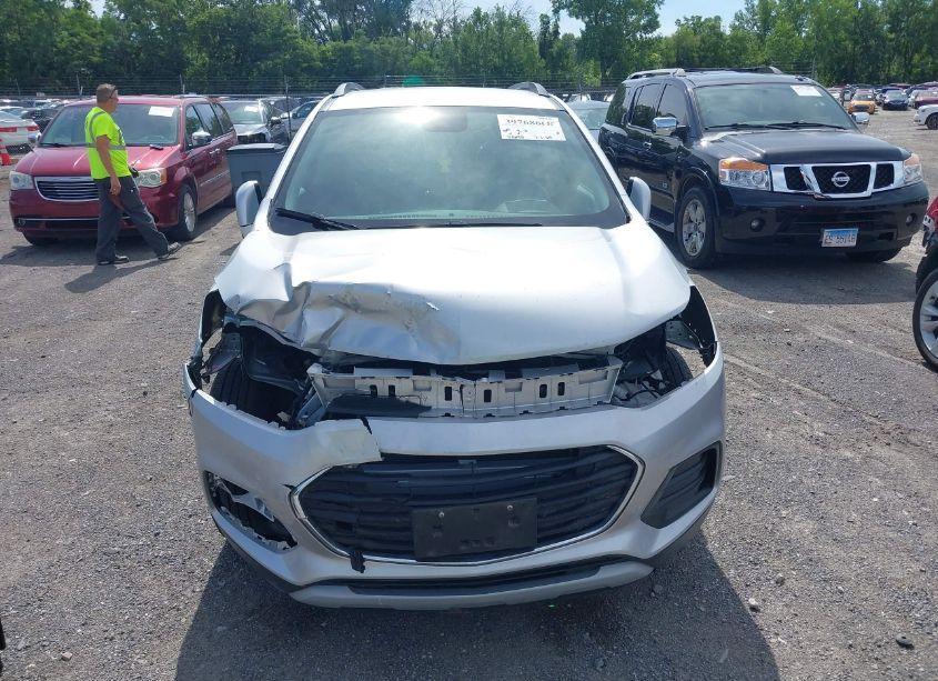 Photo 12 of 2020 Chevrolet Trax FWD LT (VIN 3GNCJLSB8LL238056)