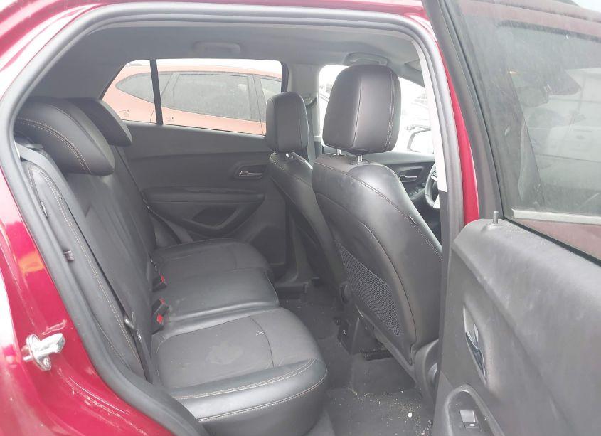 Photo 8 of 2020 Chevrolet Trax FWD LT (VIN 3GNCJLSB8LL250952)