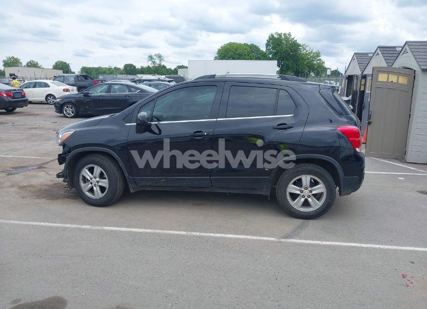 Photo 14 of 2020 Chevrolet Trax FWD LT (VIN 3GNCJLSB8LL333975)