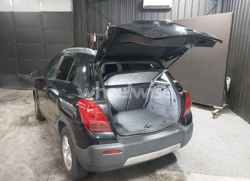 Photo 3 of 2015 Chevrolet Trax LT (VIN 3GNCJLSB9FL218063)