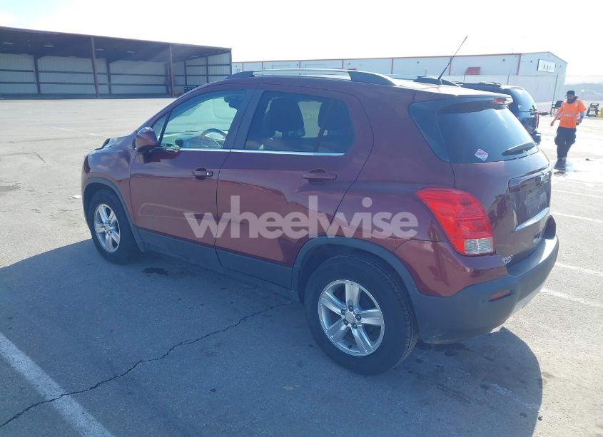 Photo 3 of 2016 Chevrolet Trax LT (VIN 3GNCJLSB9GL153121)