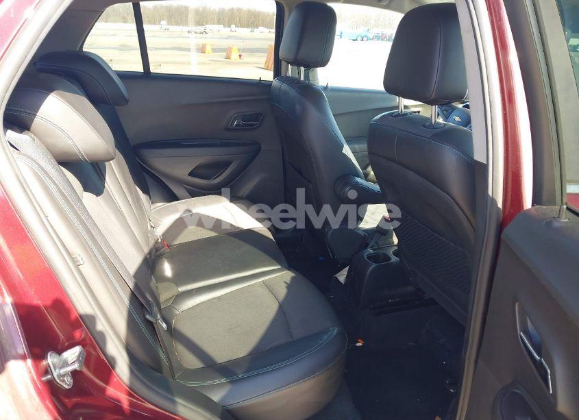 Photo 8 of 2016 Chevrolet Trax LT (VIN 3GNCJLSB9GL153121)