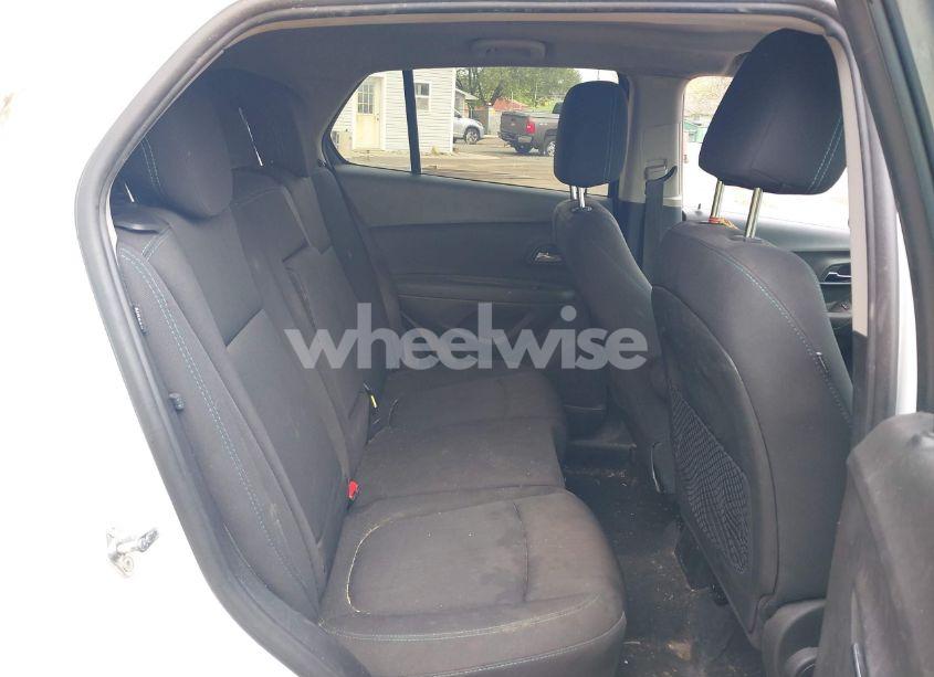 Photo 8 of 2016 Chevrolet Trax LT (VIN 3GNCJLSB9GL163793)