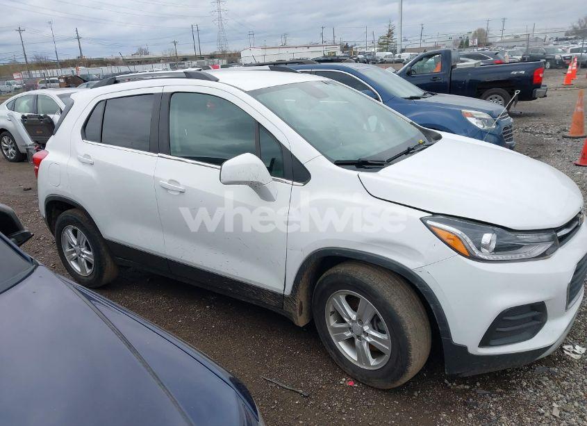 Photo 13 of 2017 Chevrolet Trax LT (VIN 3GNCJLSB9HL132562)