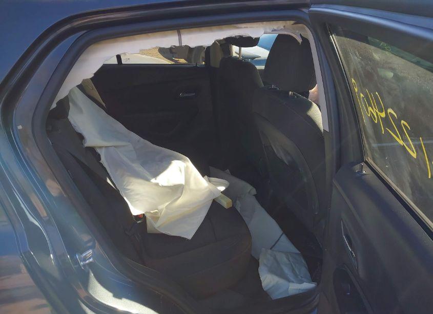 Photo 8 of 2017 Chevrolet Trax LT (VIN 3GNCJLSB9HL133193)