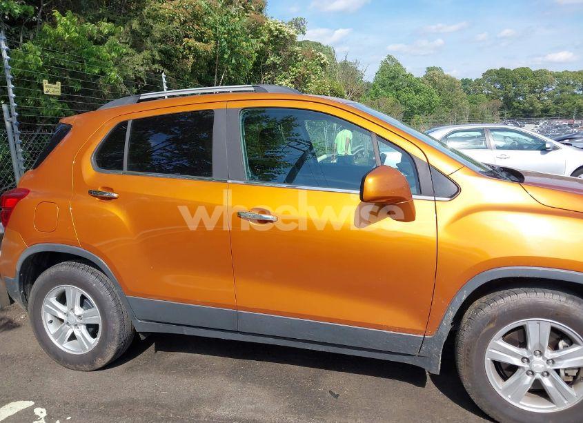 Photo 13 of 2017 Chevrolet Trax LT (VIN 3GNCJLSB9HL150611)