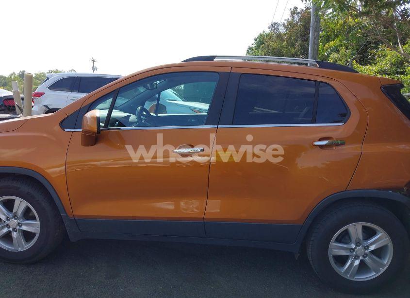 Photo 14 of 2017 Chevrolet Trax LT (VIN 3GNCJLSB9HL150611)