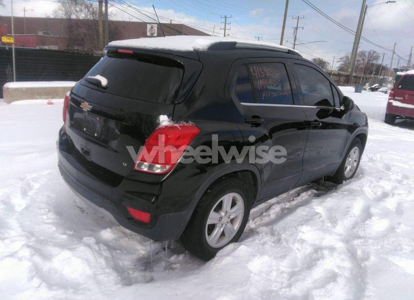 Photo 4 of 2017 Chevrolet Trax LT (VIN 3GNCJLSB9HL190994)