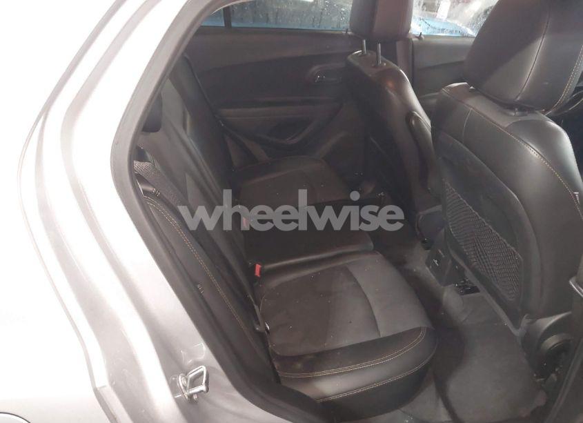 Photo 8 of 2017 Chevrolet Trax LT (VIN 3GNCJLSB9HL285054)