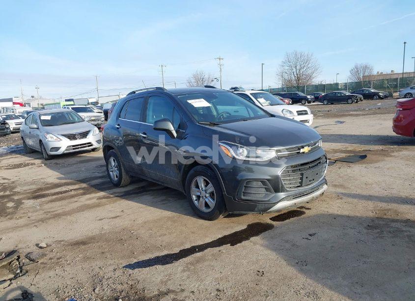 2017 Chevrolet Trax LT (VIN 3GNCJLSB9HL288147) main photo