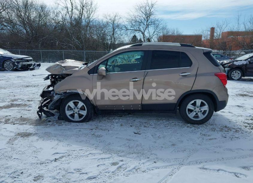 Photo 14 of 2018 Chevrolet Trax LT (VIN 3GNCJLSB9JL215625)