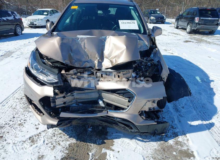 Photo 6 of 2018 Chevrolet Trax LT (VIN 3GNCJLSB9JL215625)