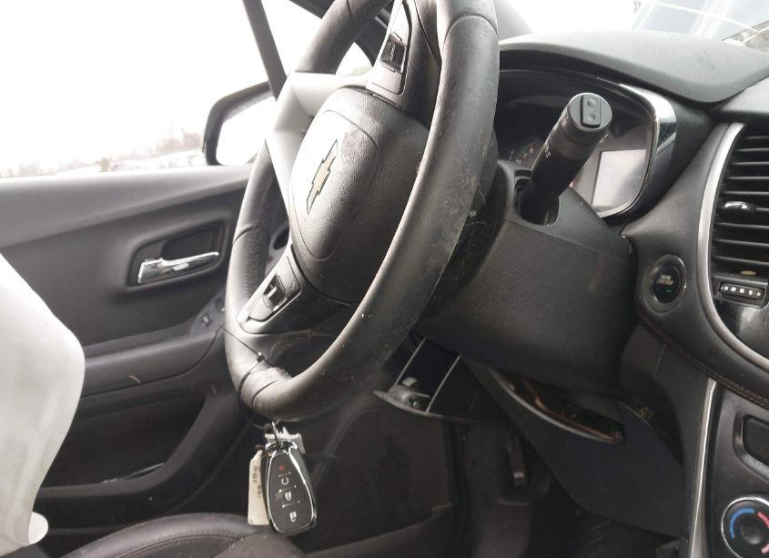 Photo 11 of 2018 Chevrolet Trax LT (VIN 3GNCJLSB9JL327308)
