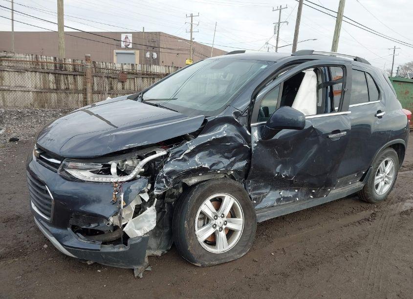 Photo 6 of 2018 Chevrolet Trax LT (VIN 3GNCJLSB9JL327308)