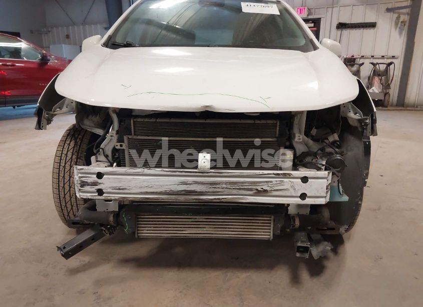 Photo 6 of 2018 Chevrolet Trax LT (VIN 3GNCJLSB9JL345629)