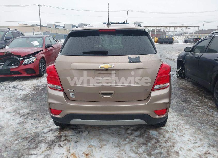 Photo 16 of 2018 Chevrolet Trax LT (VIN 3GNCJLSB9JL397200)