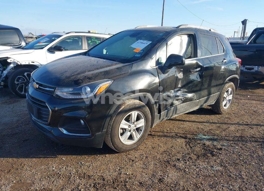 Photo 2 of 2019 Chevrolet Trax LT (VIN 3GNCJLSB9KL149059)
