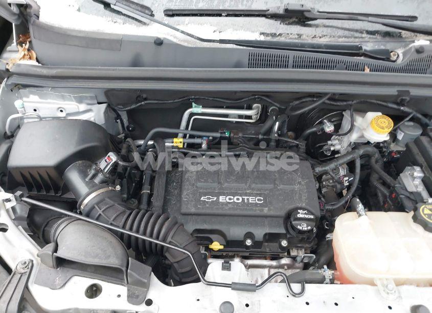 Photo 10 of 2019 Chevrolet Trax LT (VIN 3GNCJLSB9KL243295)