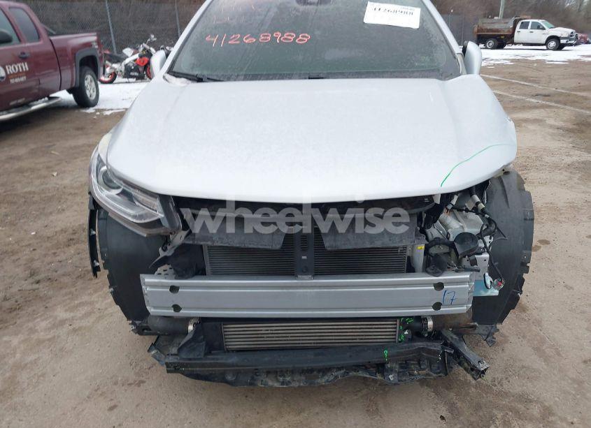 Photo 6 of 2019 Chevrolet Trax LT (VIN 3GNCJLSB9KL243295)