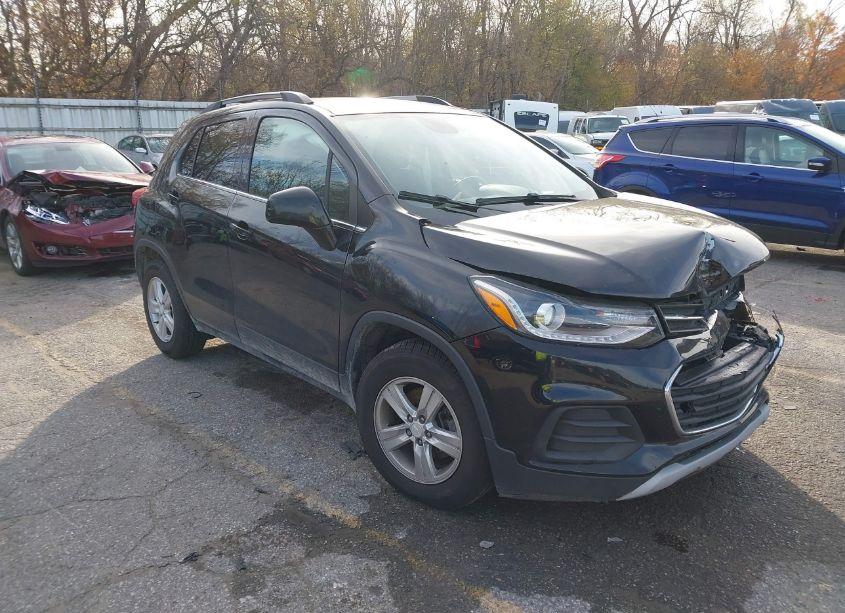 2020 Chevrolet Trax FWD LT (VIN 3GNCJLSB9LL233299) main photo