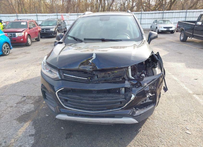 Photo 11 of 2020 Chevrolet Trax FWD LT (VIN 3GNCJLSB9LL233299)