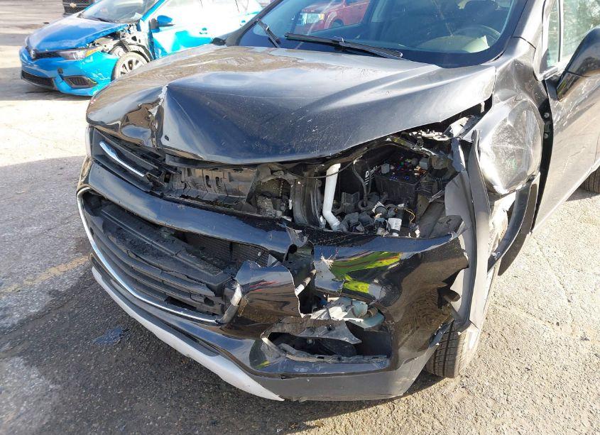 Photo 6 of 2020 Chevrolet Trax FWD LT (VIN 3GNCJLSB9LL233299)