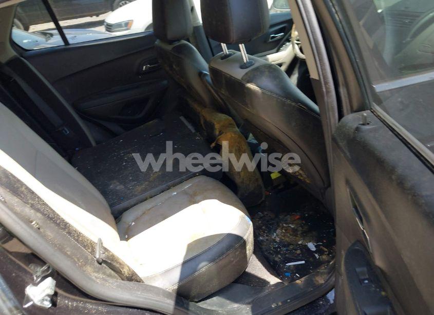 Photo 15 of 2015 Chevrolet Trax LT (VIN 3GNCJLSBXFL170721)