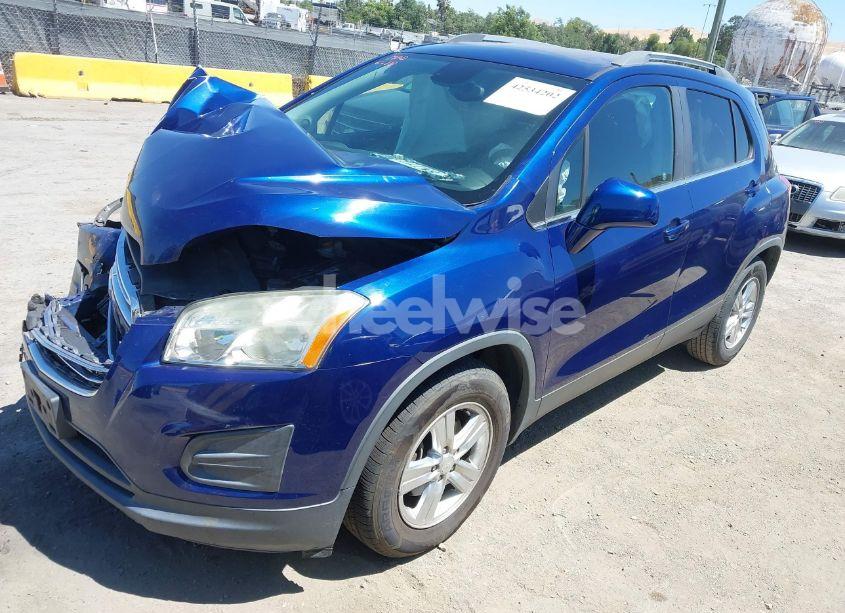 Photo 2 of 2015 Chevrolet Trax LT (VIN 3GNCJLSBXFL212546)