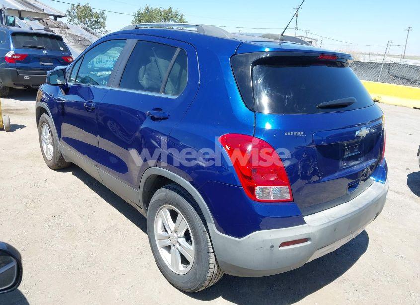 Photo 3 of 2015 Chevrolet Trax LT (VIN 3GNCJLSBXFL212546)