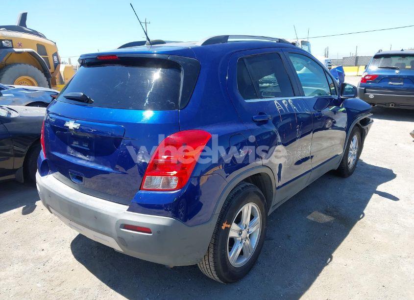 Photo 4 of 2015 Chevrolet Trax LT (VIN 3GNCJLSBXFL212546)
