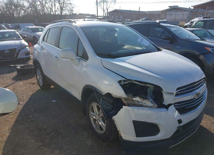 2015 Chevrolet Trax LT (VIN 3GNCJLSBXFL213762) main photo