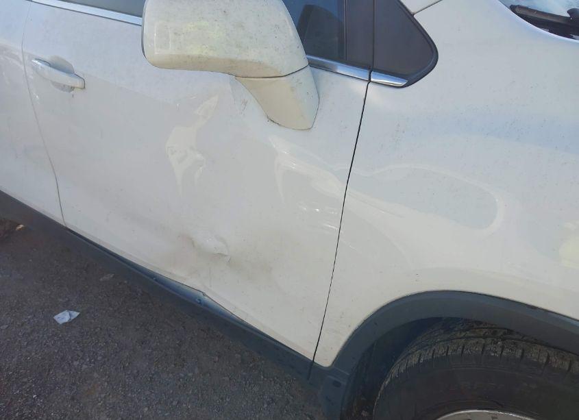 Photo 12 of 2015 Chevrolet Trax LT (VIN 3GNCJLSBXFL213762)