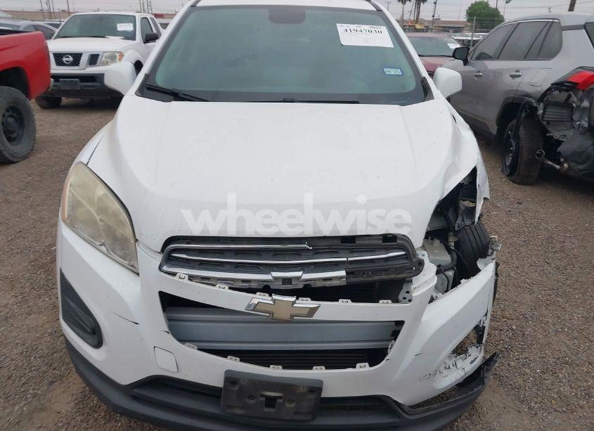 Photo 13 of 2015 Chevrolet Trax LT (VIN 3GNCJLSBXFL218671)