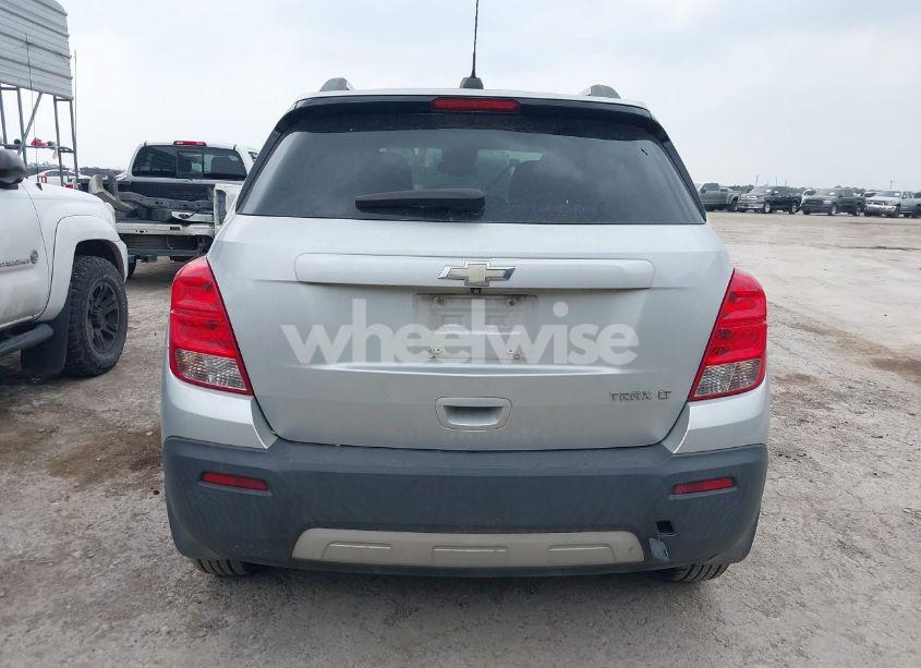 Photo 17 of 2016 Chevrolet Trax LT (VIN 3GNCJLSBXGL126574)