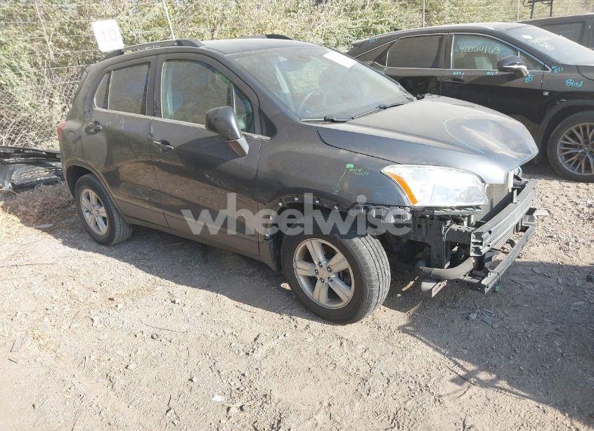 2016 Chevrolet Trax LT (VIN 3GNCJLSBXGL171790) main photo