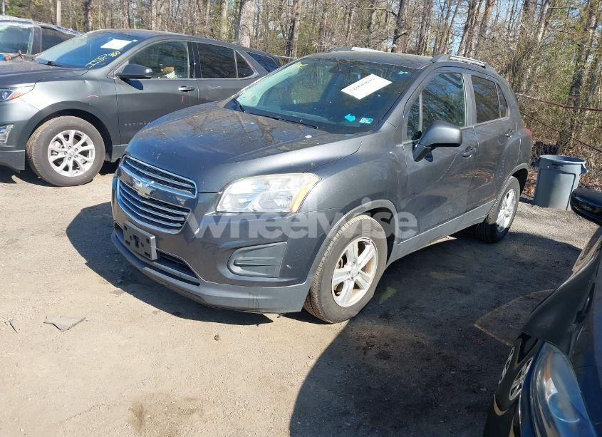Photo 2 of 2016 Chevrolet Trax LT (VIN 3GNCJLSBXGL219062)