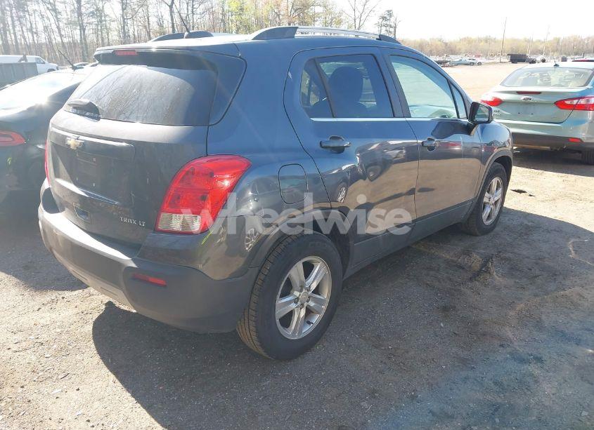 Photo 4 of 2016 Chevrolet Trax LT (VIN 3GNCJLSBXGL219062)