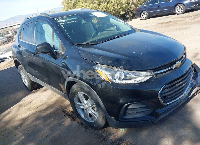 2017 Chevrolet Trax LT (VIN 3GNCJLSBXHL153503) main photo